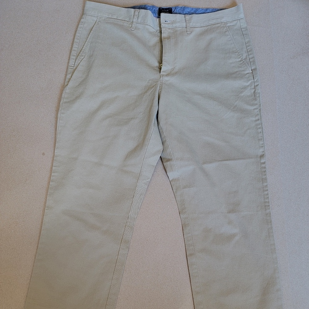 J.Crew Men’s Khaki Pants W32 L30 – New with Tags